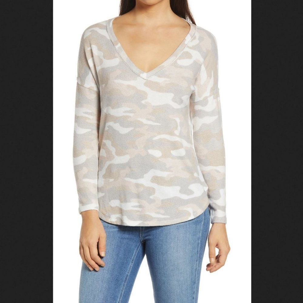 Bobeau‎ Brushed Camo Print V-Neck TOP Size XS